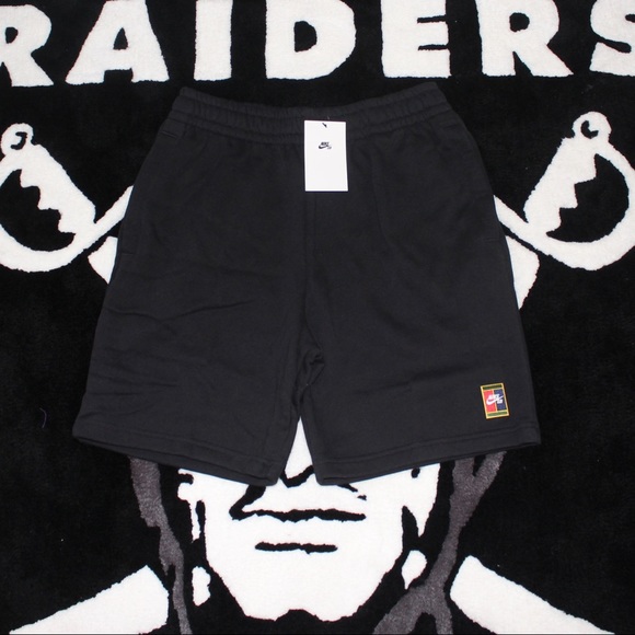 Nike SB Fleece Graphic Skate Shorts - Picture 4 of 12